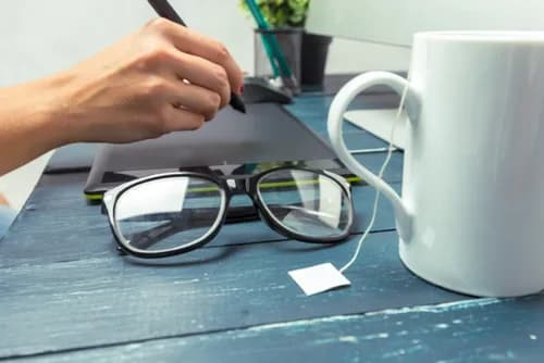 ساخت شیشه عینک